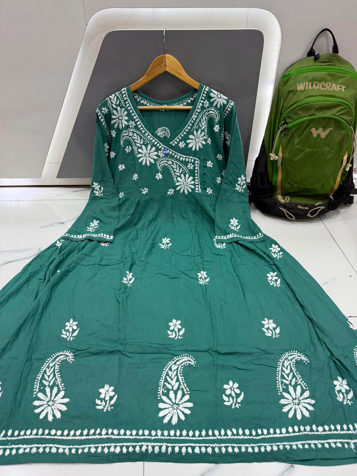 Women’s Floral Embroidered Anarkali Kurta