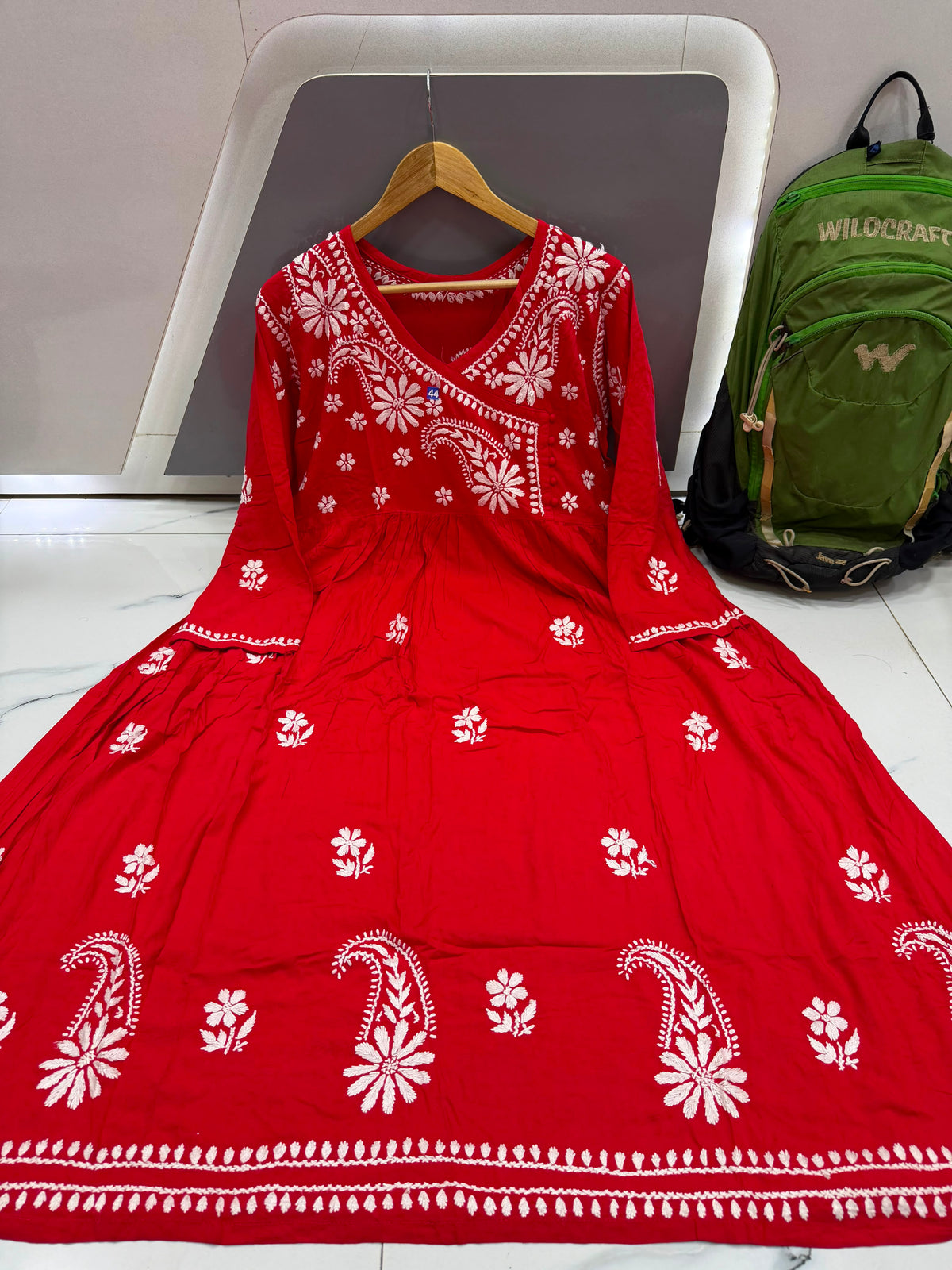 Women’s Floral Embroidered Anarkali Kurta