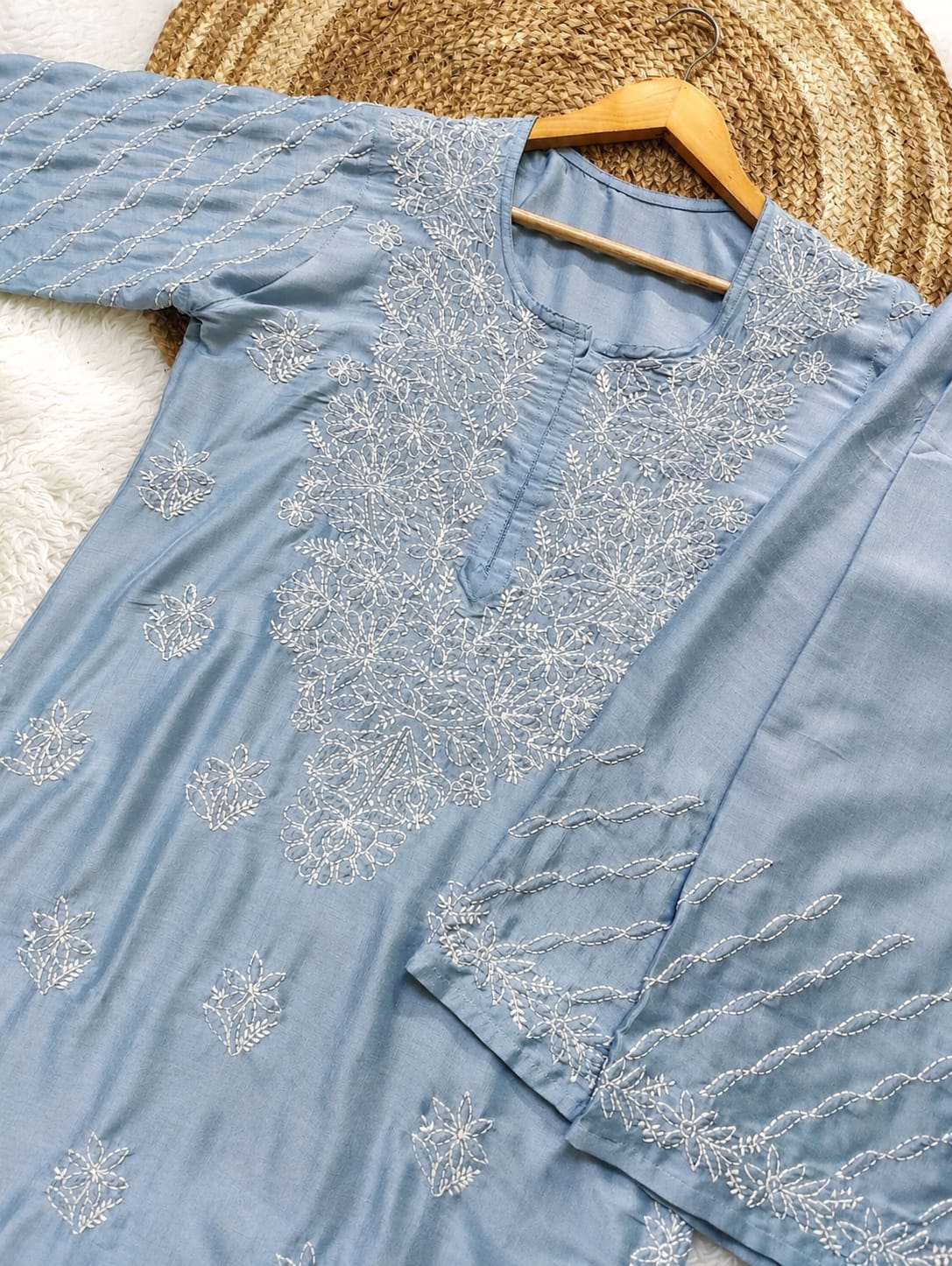 Women’s Floral Embroidered Straight Kurta